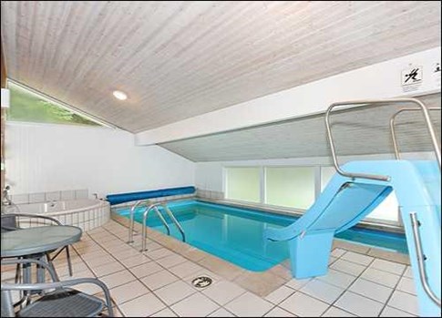 luksus pool sommerhus til udlejning i løkken_087-900