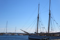 Havn og sejlskib på Ærø