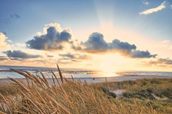 Solnedgang over havet ved Blåvand