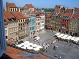 2-værelses lejlighed på 70 m² til 3 personer beliggende i det historiske, lille lejlighedshus "Rynek Starego Miasta" i centrum af Warszawa.