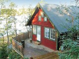 Feriehus til 4 personer med al mulig komfort til en hyggelig ferie beliggende i Haninge kun 10 min. kørsel fra Stockholm.