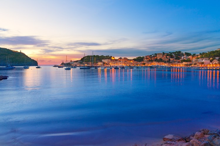 Solnedgang i Port de Soller på Mallorca