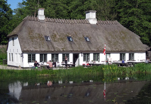 Hammermøllen i Hellebæk - Vælg mellem 949 sommerhuse - Feline Holidays