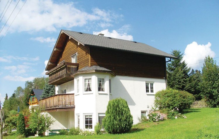 Dette vidunderlige feriehus til 10 personer er opført i canadisk stil og beliggende i Vogelsgrün, Auerbach.