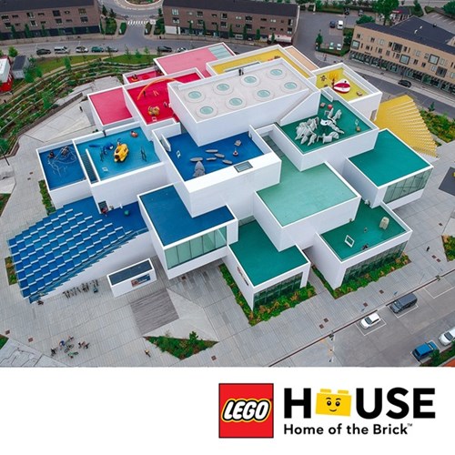 LEGO® House i Billund set fra luften inkl. LEGO® House logo