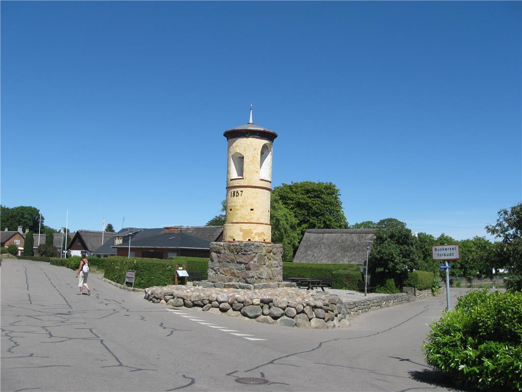 Det gule klokketårn i Nordby på Samsø