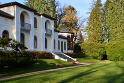 Villa im Herbst im Park Breidings Garten in Soltau