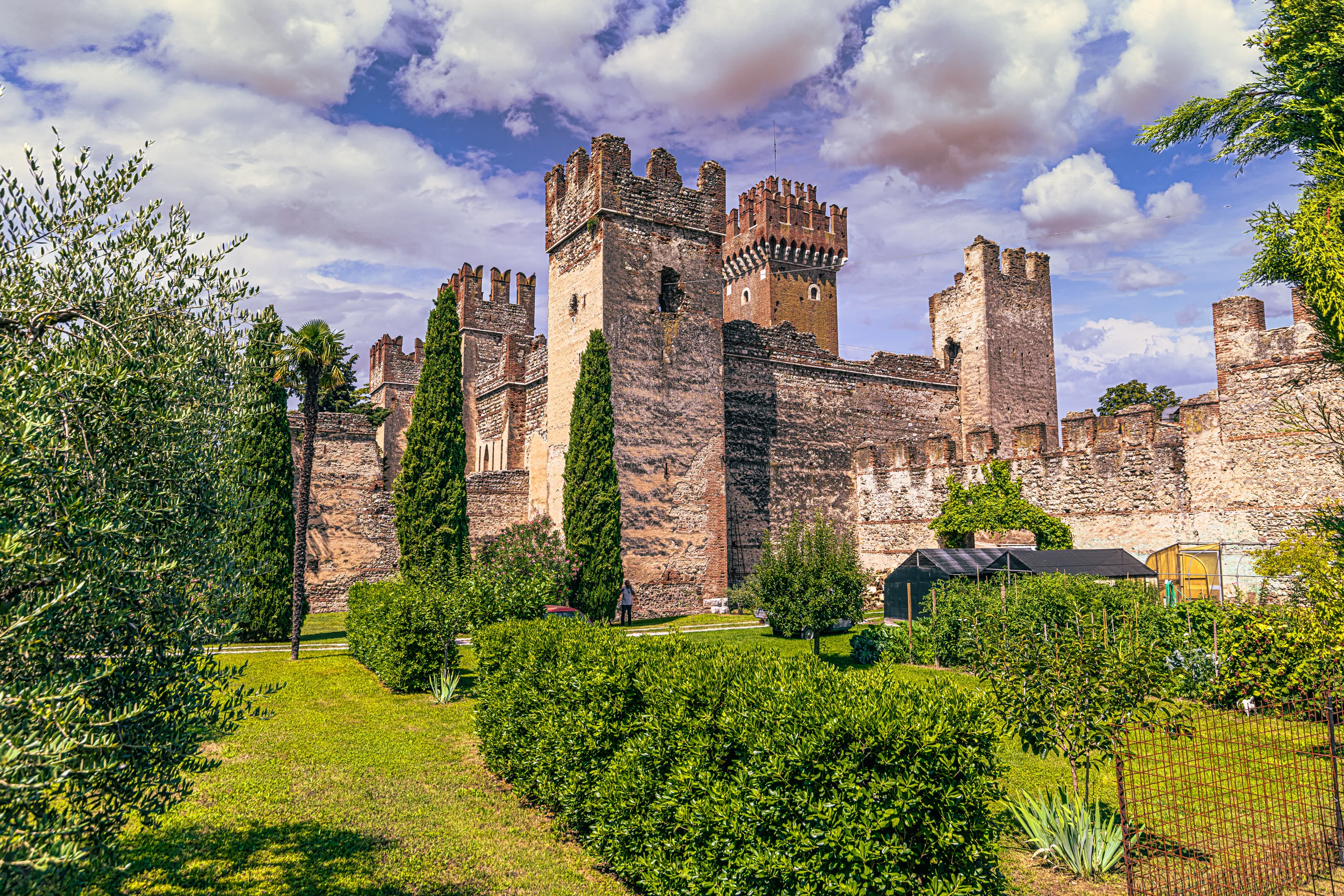 Byen Lazise ved Gardasøen i Italien