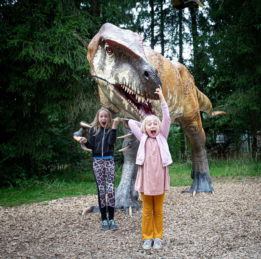 Børn og dino