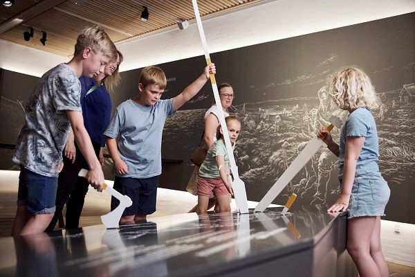 Oplevelsescenter børn med våben